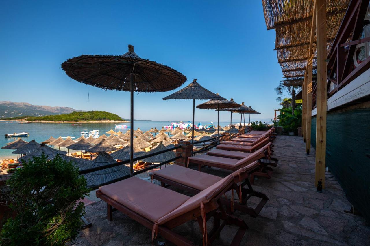 Hotel New Crystal Ксамил Экстерьер фото