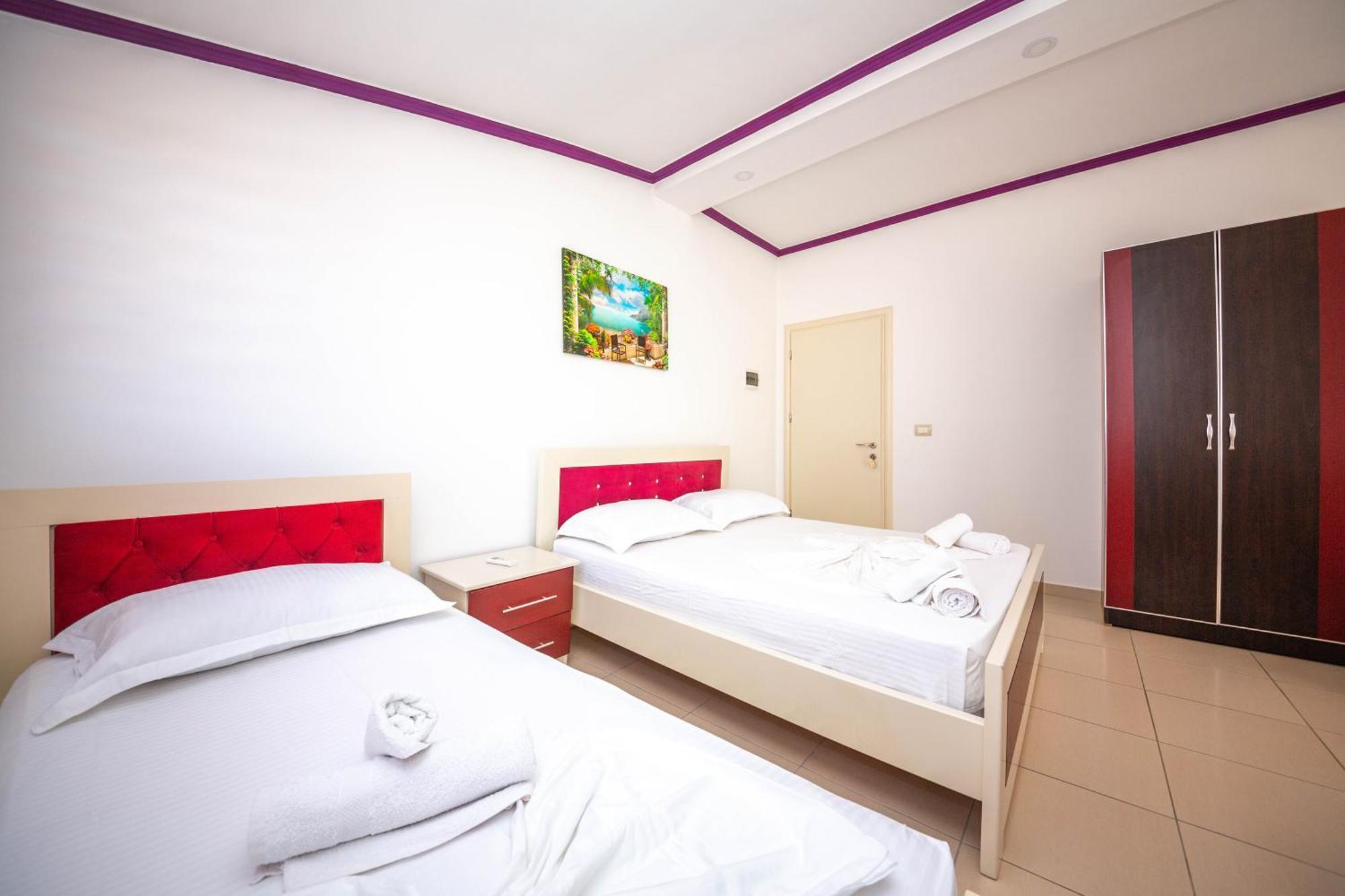 Hotel New Crystal Ксамил Экстерьер фото